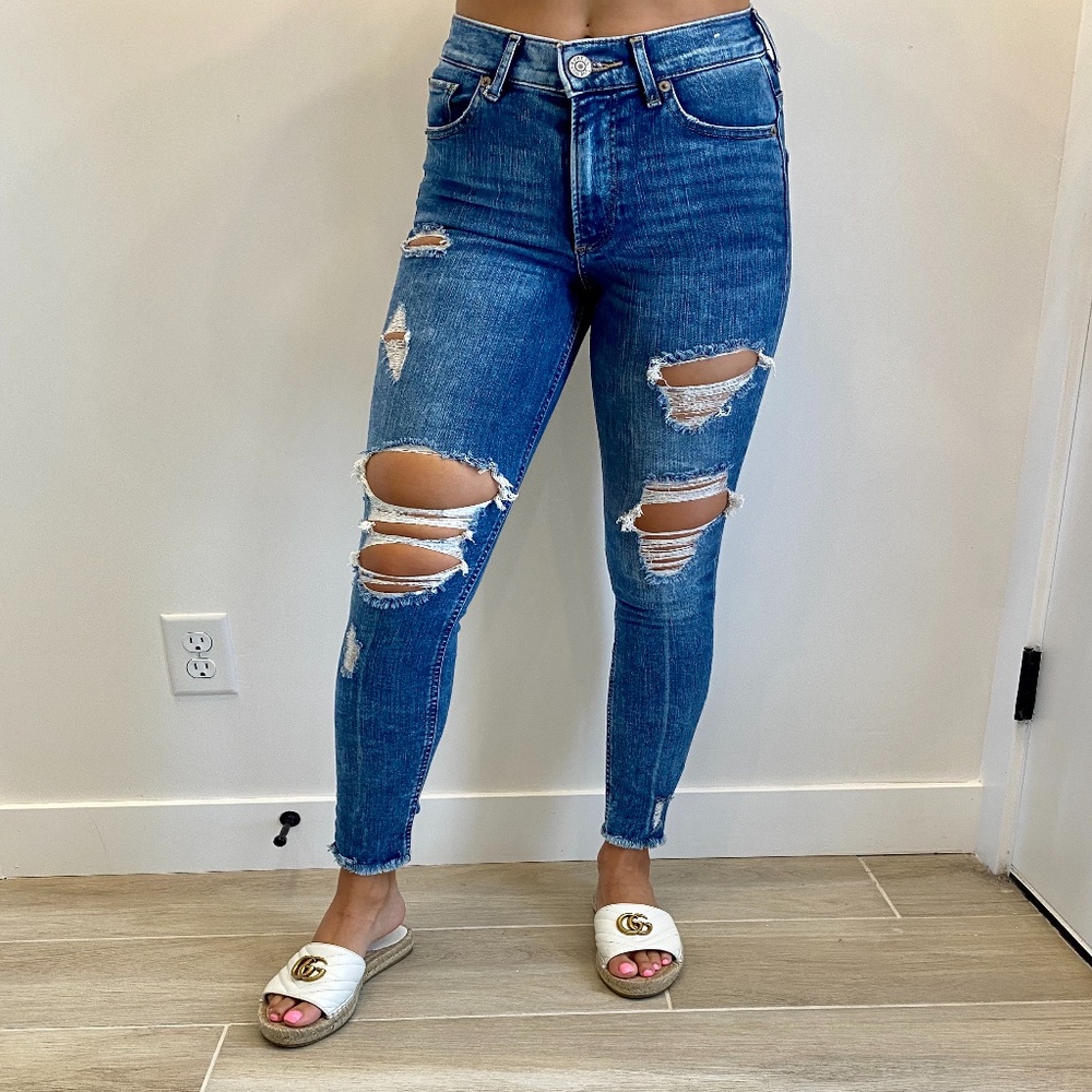 Express High Rise Distressed Jeans - Picture 2 of 8
